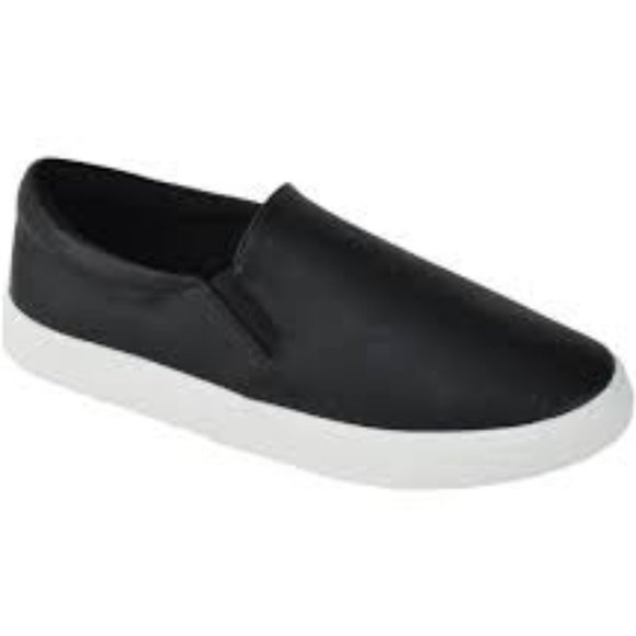 Soda "Reign" Black Classic Slip On Memory Foam Low Top Closed Toe Sneaker - Picture 1 of 12